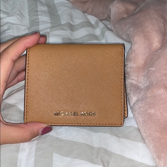 Michael Korda wallet - Picture 1 of 3
